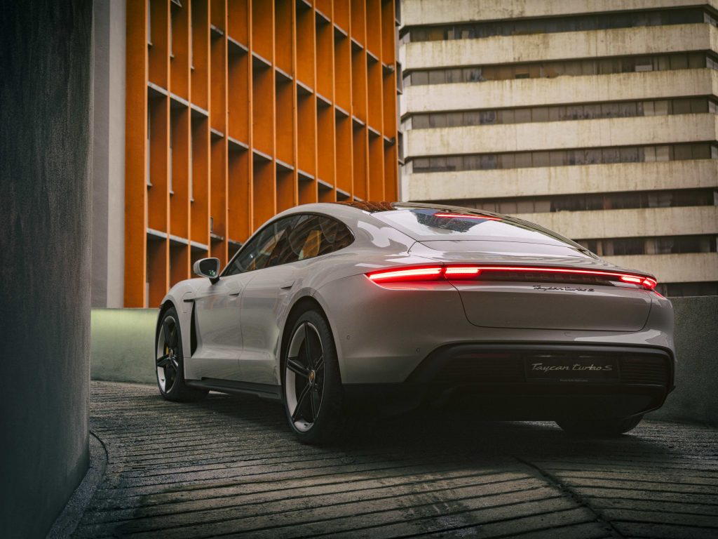 Rekayasa Termal Manajemen Baterai Tegangan Tinggi dan Protokol Penjaminan Mutu Sel Litium-Ion Porsche Elektrik