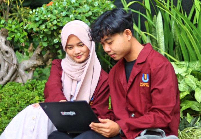 Bagaimana Peran Pengajar di Ma'soem University Berubah dalam Ekosistem Smart Classroom