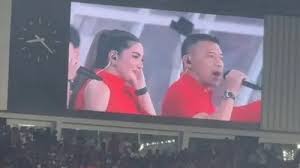 Anang dan Ashanty Tuai Hujatan Usai Nyanyi di Laga Indonesia vs Filipina