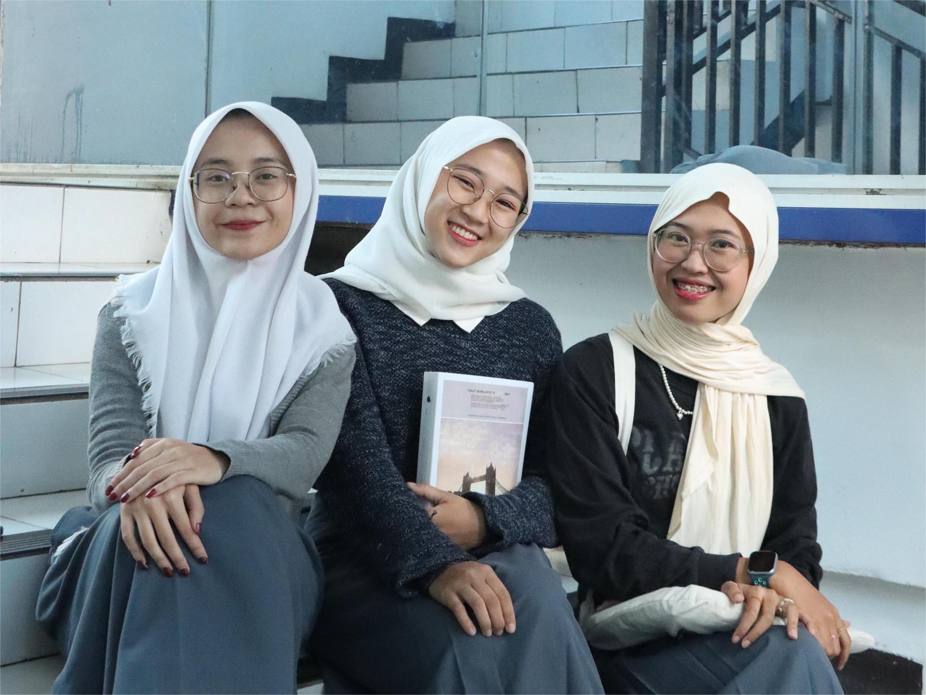 Biaya Pendidikan Kelas Reguler dan Non Reguler Per Semester Hanya 5 Juta Untuk Pendidikan Bahasa Inggris S1 Serta Pilihan Kuliah di Bandung Murah