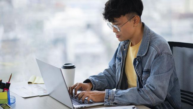 Kelebihan Mengikuti Tryout Online CPNS 2025 Dibanding Buku Latihan