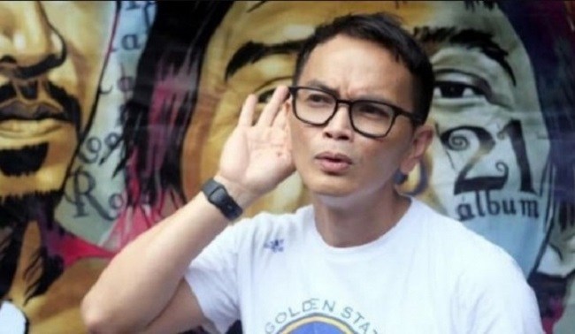 Yosi Mokalu: Project Pop Sepi, Mendingan Jadi Ketua Buzzer Istana, Berkantor di Menkominfo dan Semua Buzzer Kebal Hukum