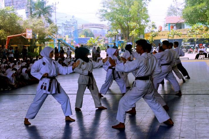 Dari Kelas ke Dunia: Program Bahasa Asing di Boarding School Bandung