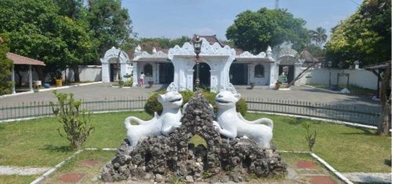 7 Tempat Wisata Terpopuler di Cirebon yang Wajib Dikunjungi