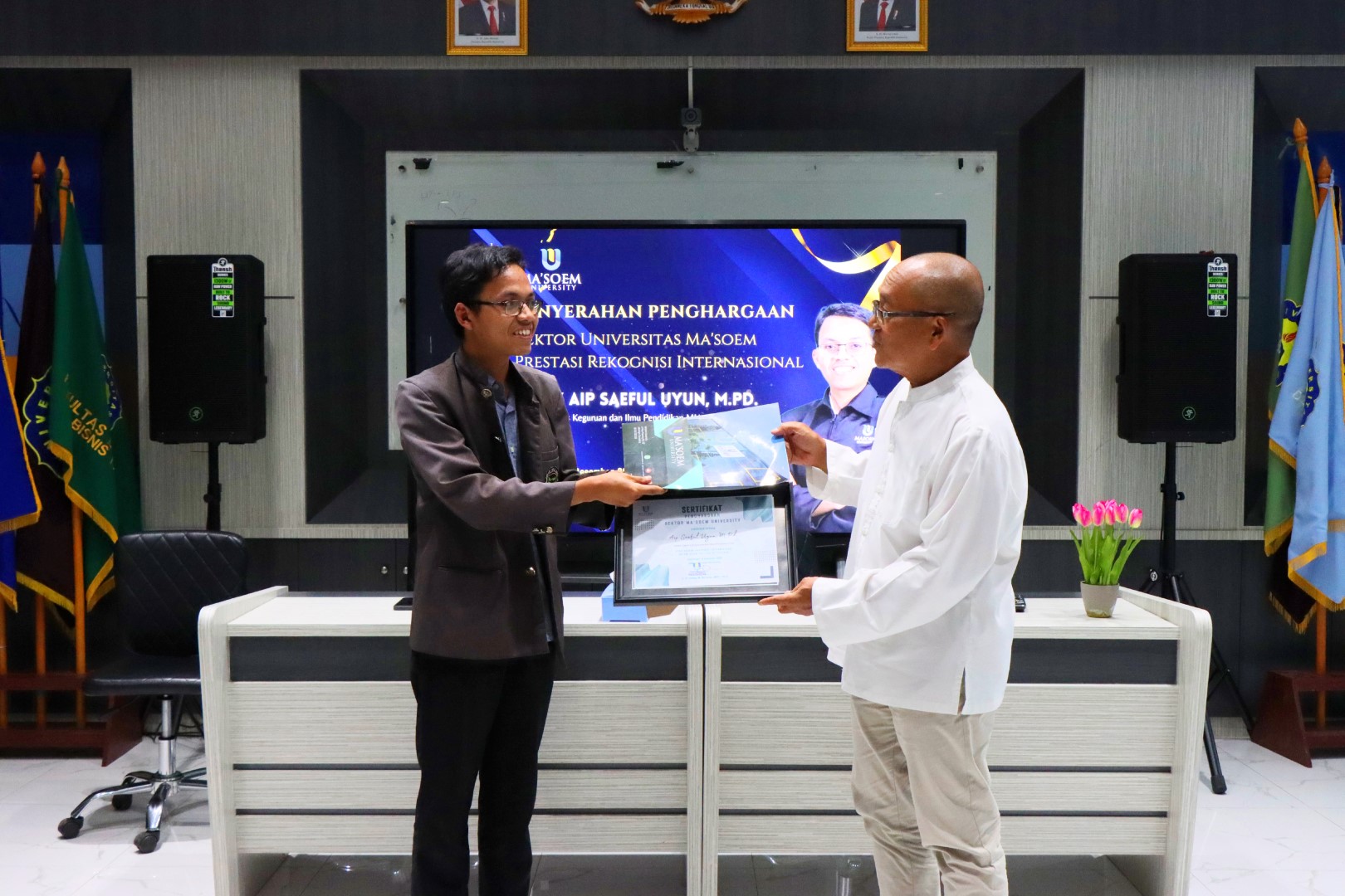 Berikut dosen berprestasi Al Ma'soem yang mempersembahkan kebanggaan melalui capaian akademik luar biasa dan dedikasi pengajaran