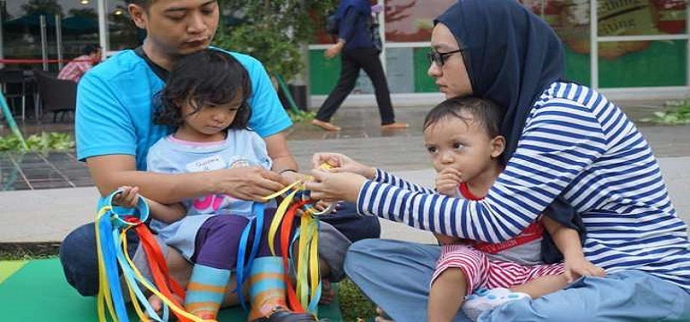 Ide Permainan Yang Bisa Mengeratkan Hubungan Anda Dan Anak